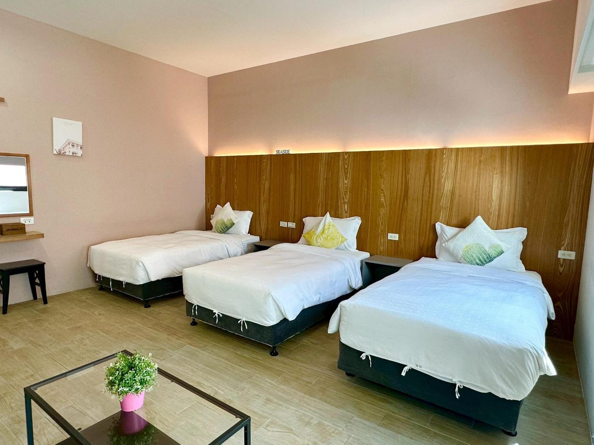 Slowly Inn Hengchun Exterior photo